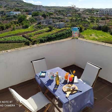 Appartamento Mellieha Beach Esterno foto